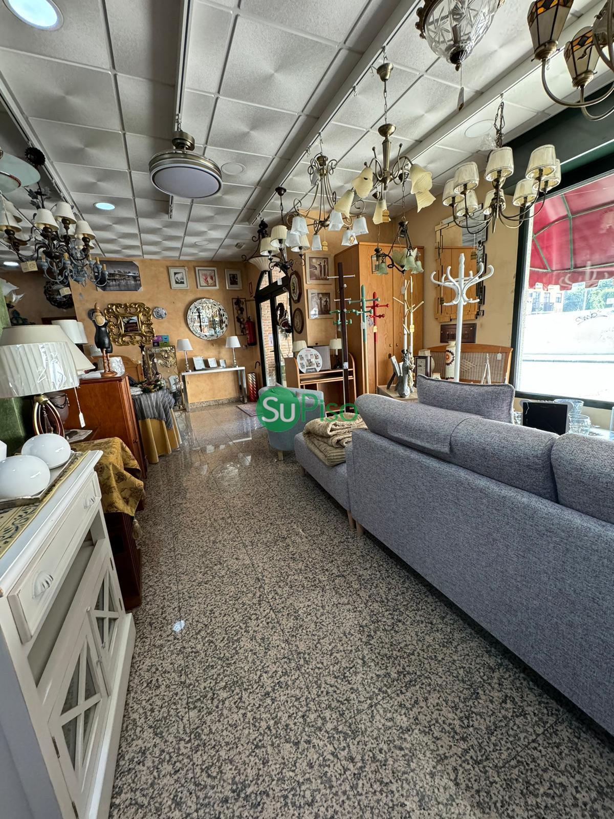 For sale of commercial in Illescas