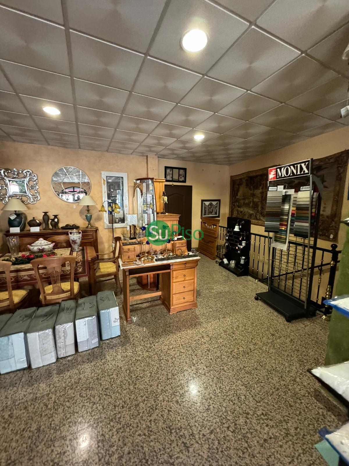 For sale of commercial in Illescas