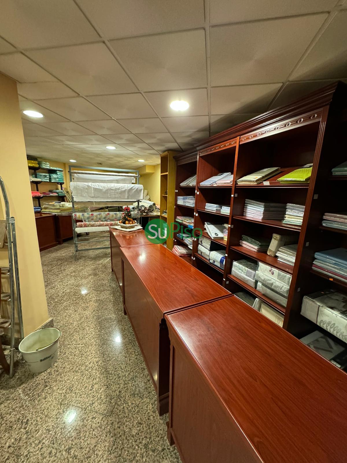 For sale of commercial in Illescas