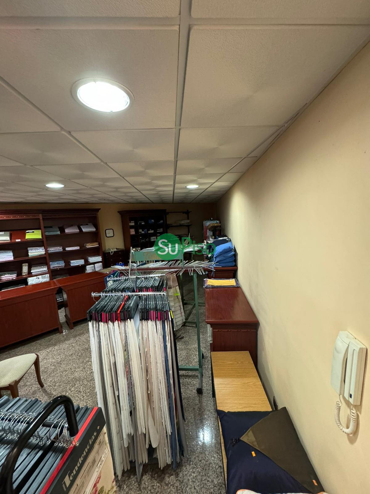 For sale of commercial in Illescas