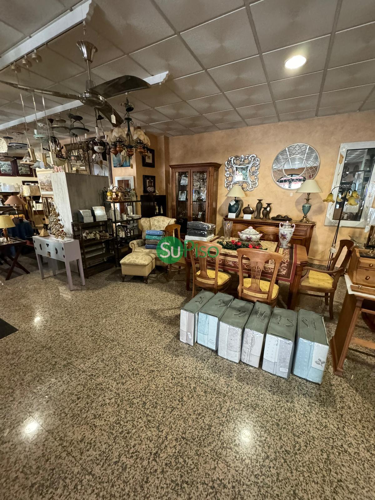For sale of commercial in Illescas
