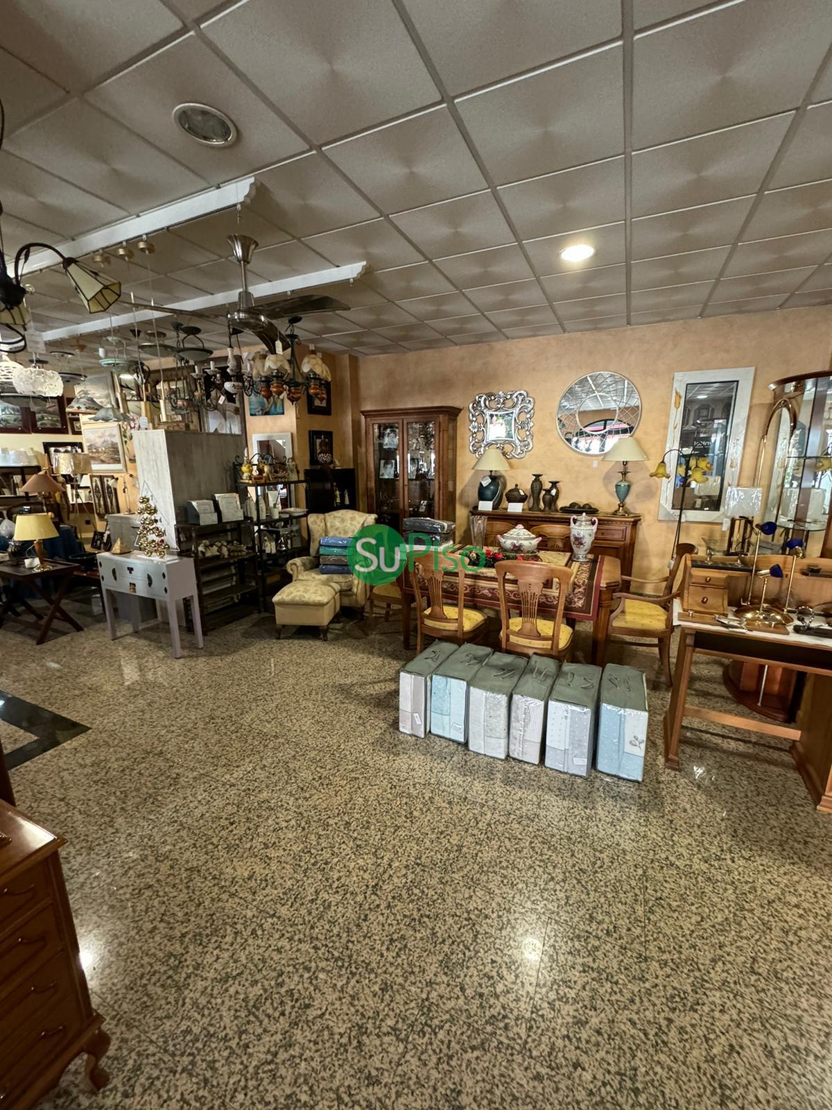 For sale of commercial in Illescas