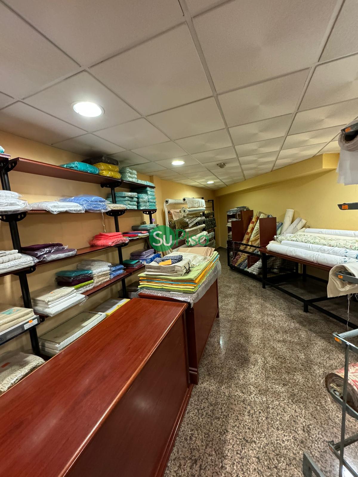 For sale of commercial in Illescas