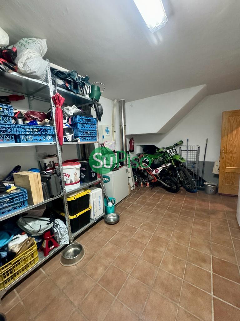 For sale of chalet in Pantoja