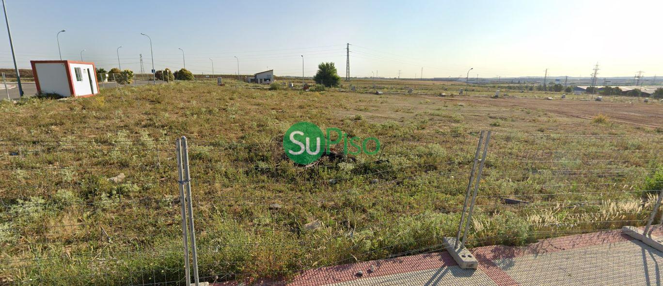 For sale of land in Yuncos