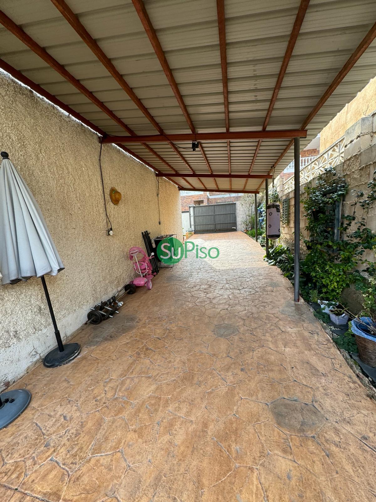 Venta de chalet en Yeles