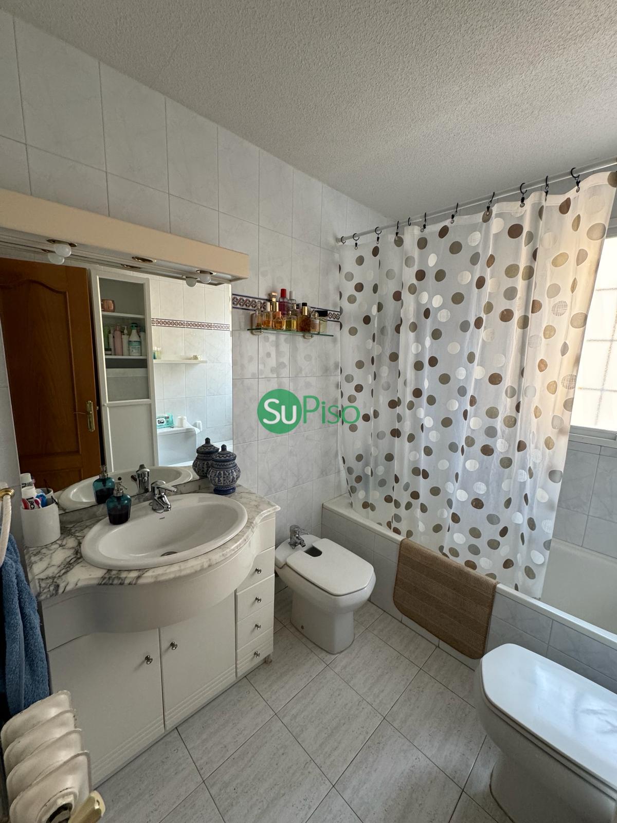 Venta de chalet en Yeles