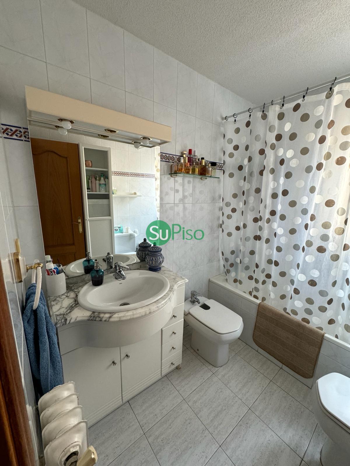 Venta de chalet en Yeles
