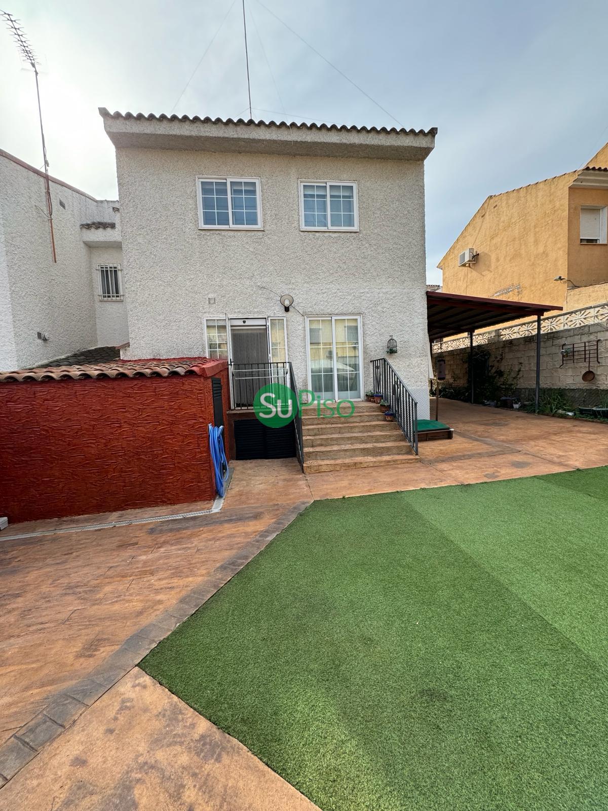 Venta de chalet en Yeles