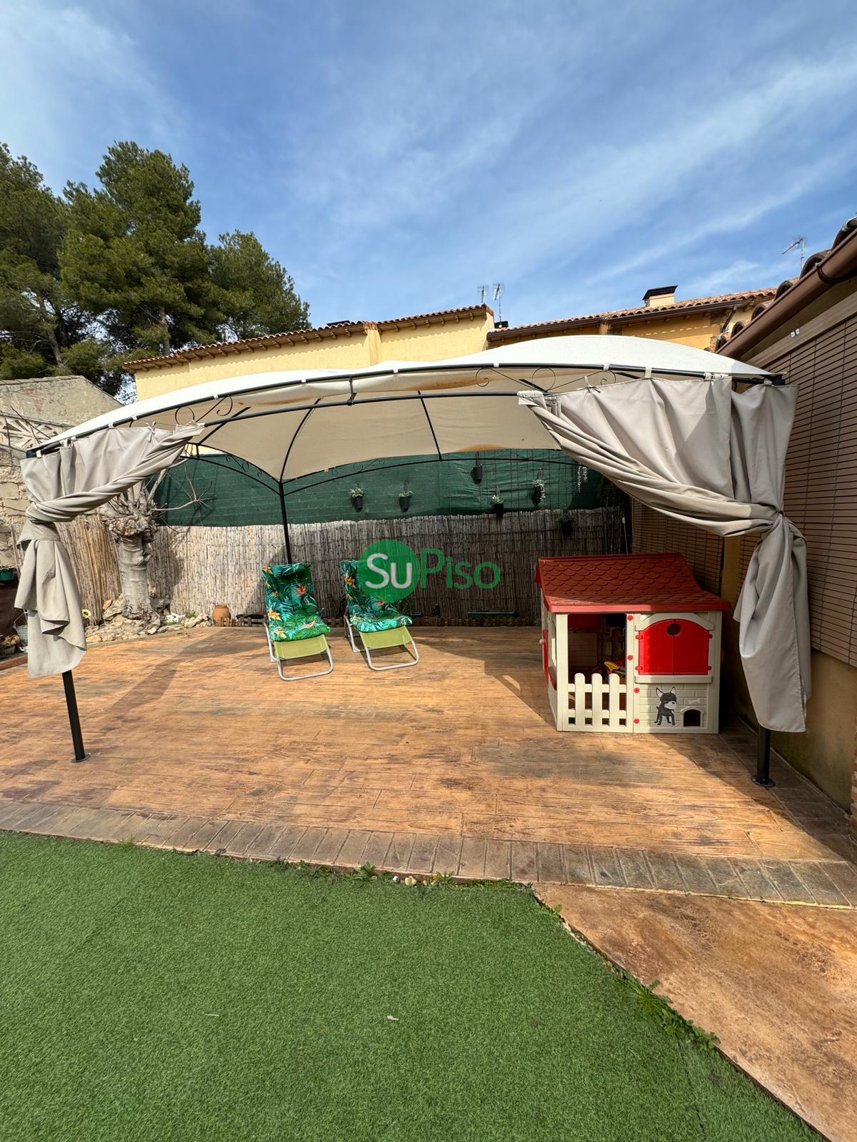 Venta de chalet en Yeles