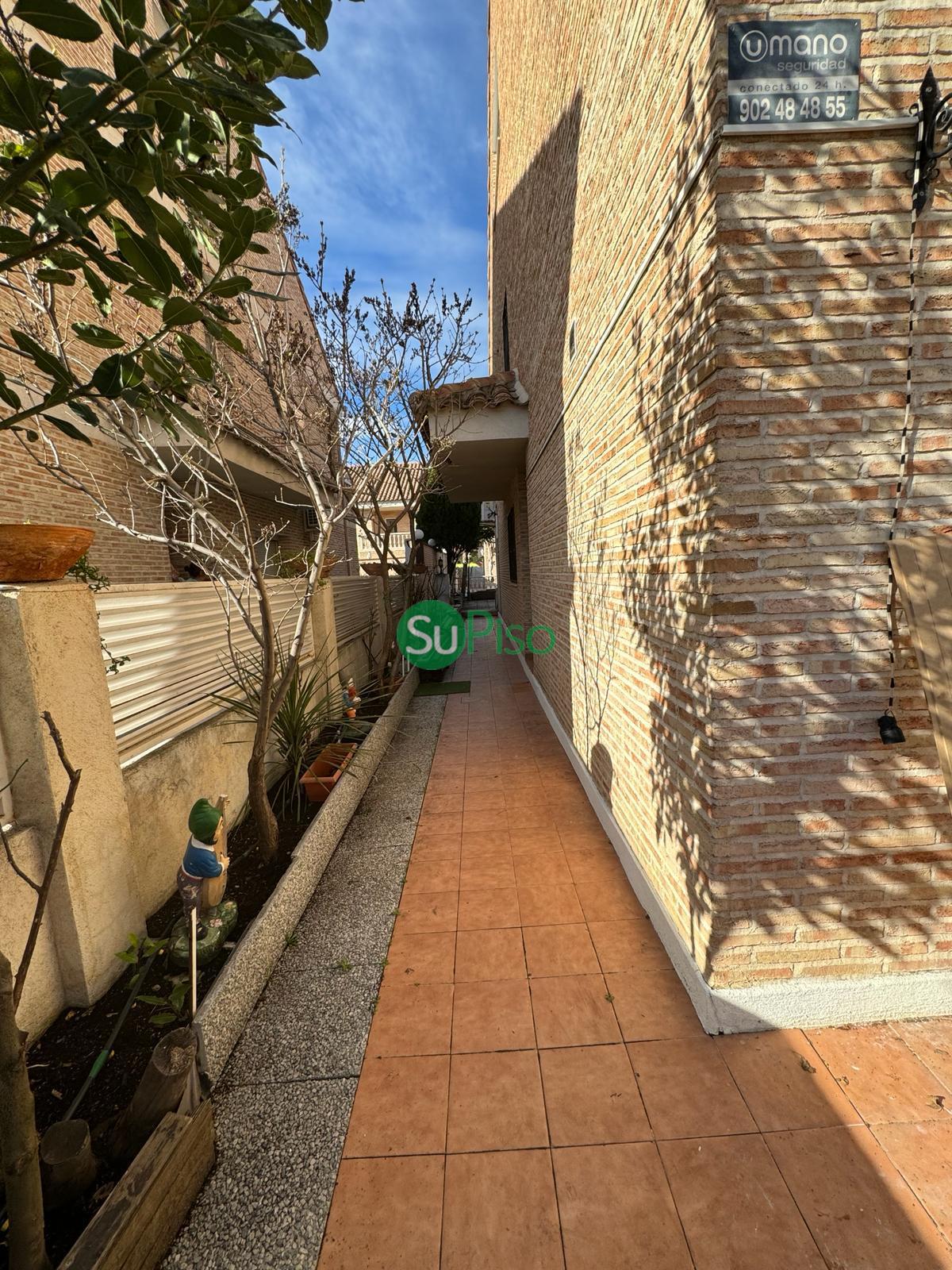Venta de chalet en Yeles