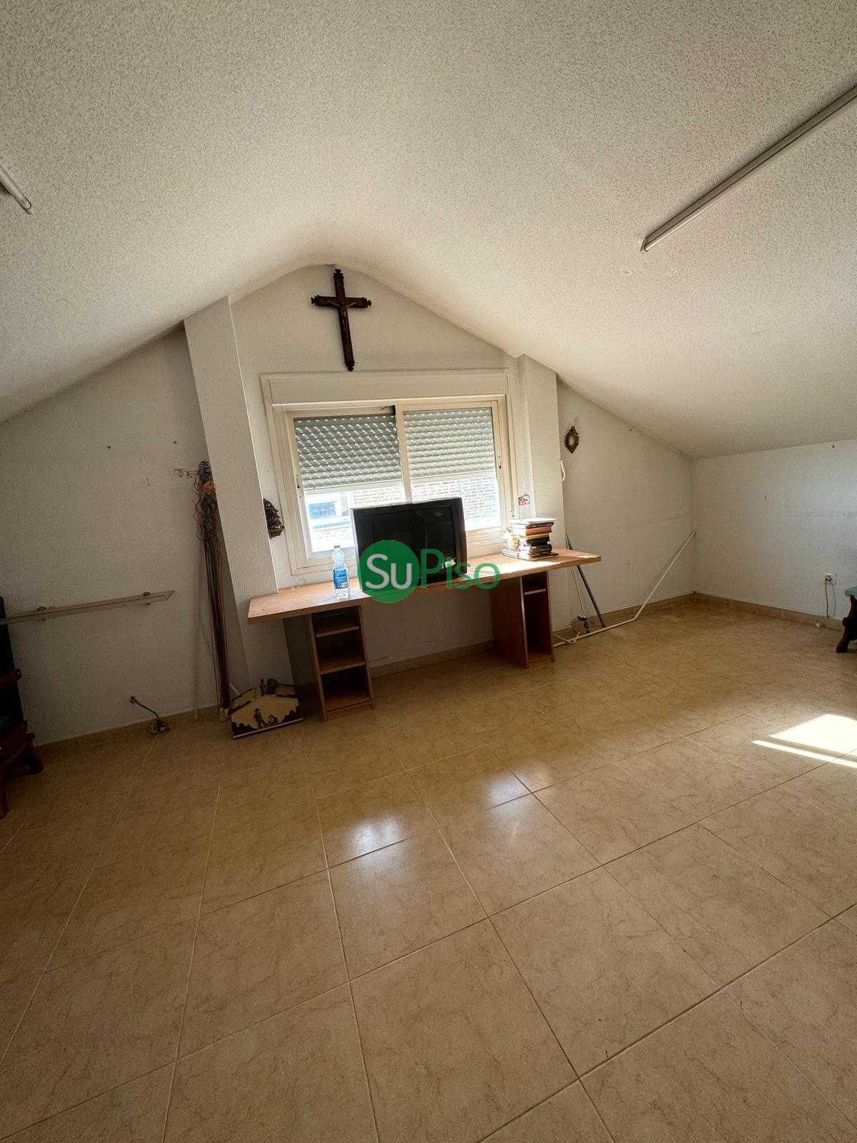 Venta de chalet en Yeles