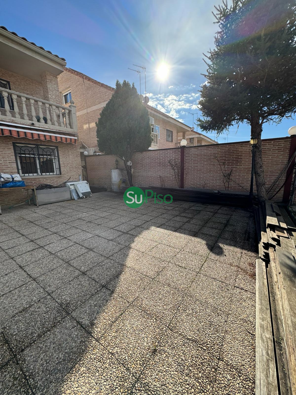 Venta de chalet en Yeles