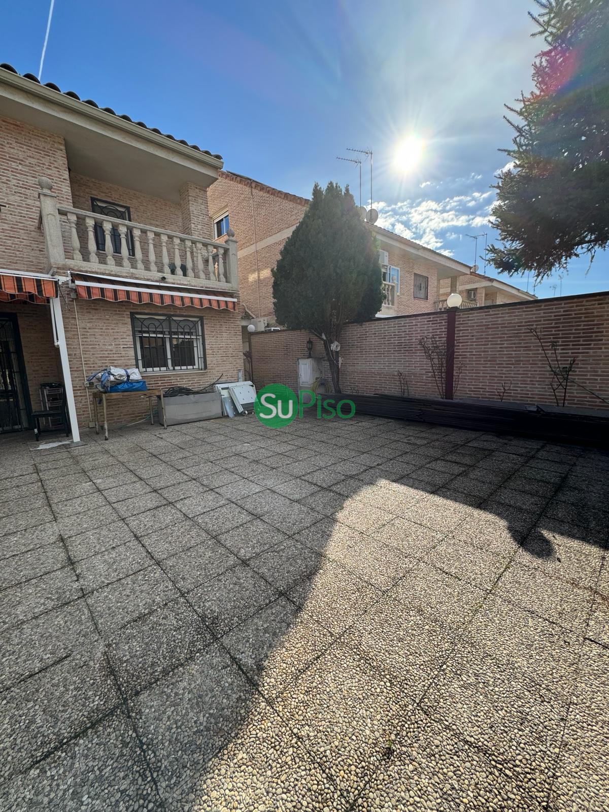 Venta de chalet en Yeles
