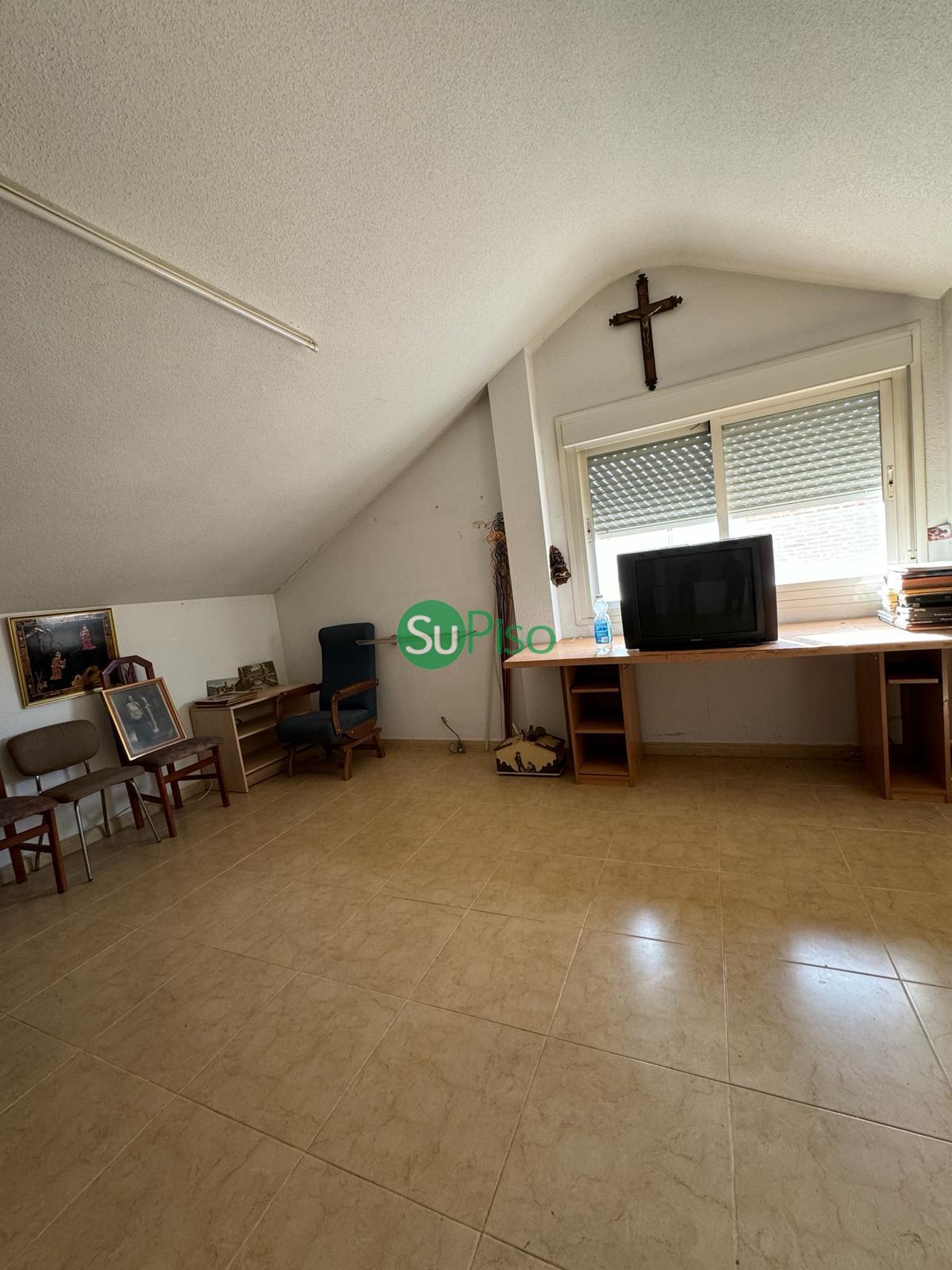 Venta de chalet en Yeles