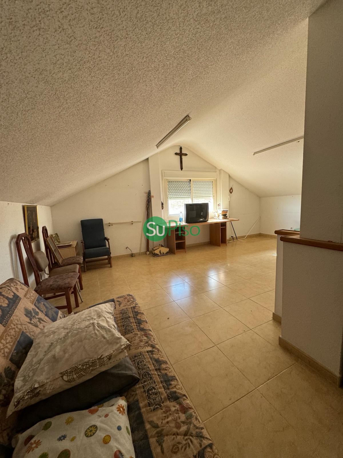 Venta de chalet en Yeles