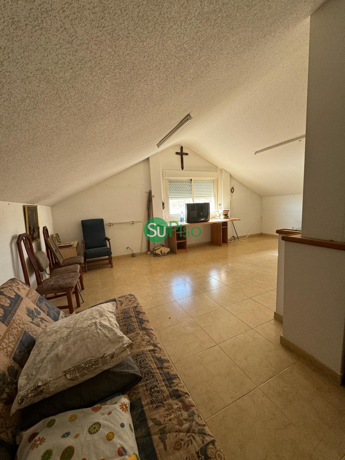 Venta de chalet en Yeles