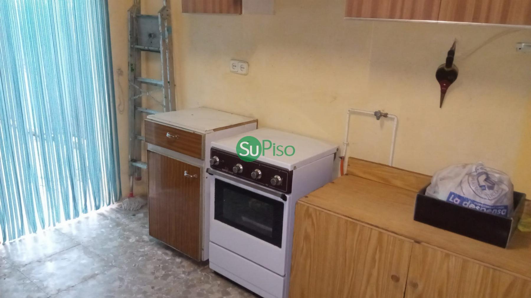 For sale of house in Yuncler