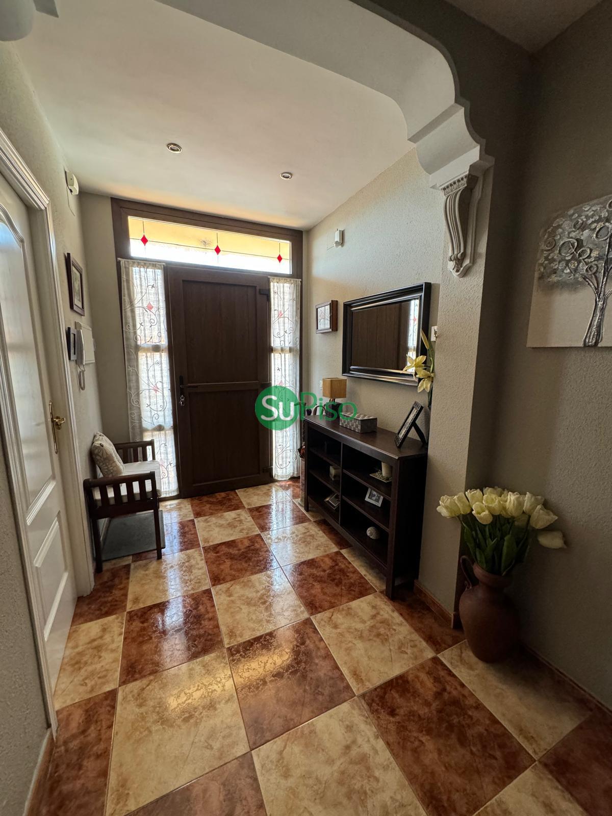 Venta de chalet en Esquivias