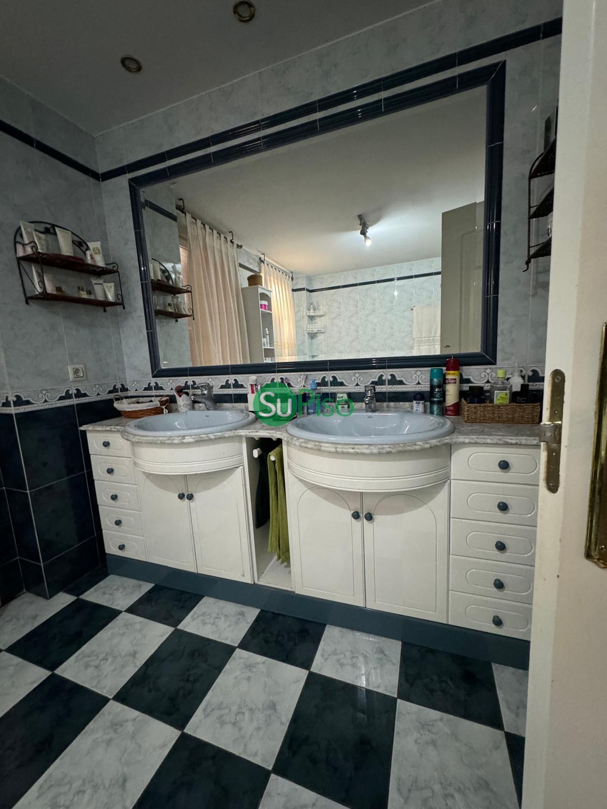 Venta de chalet en Esquivias