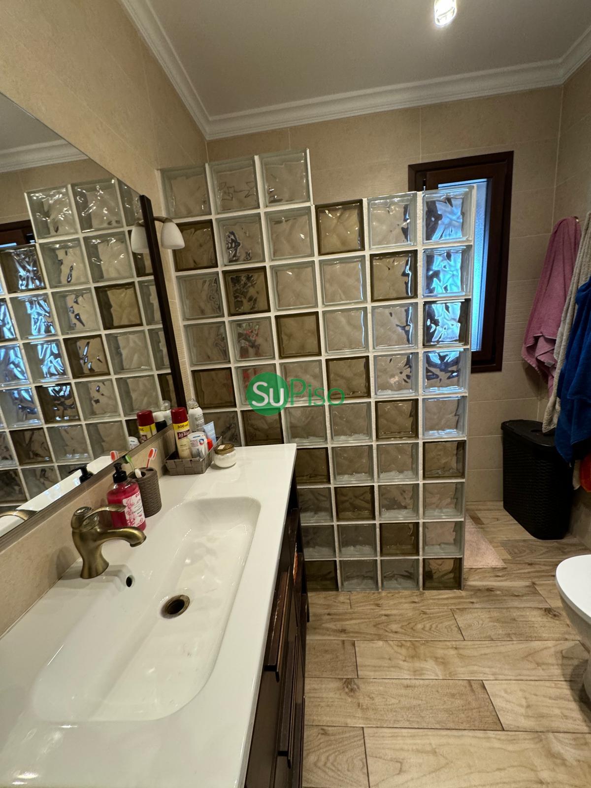 Venta de chalet en Esquivias