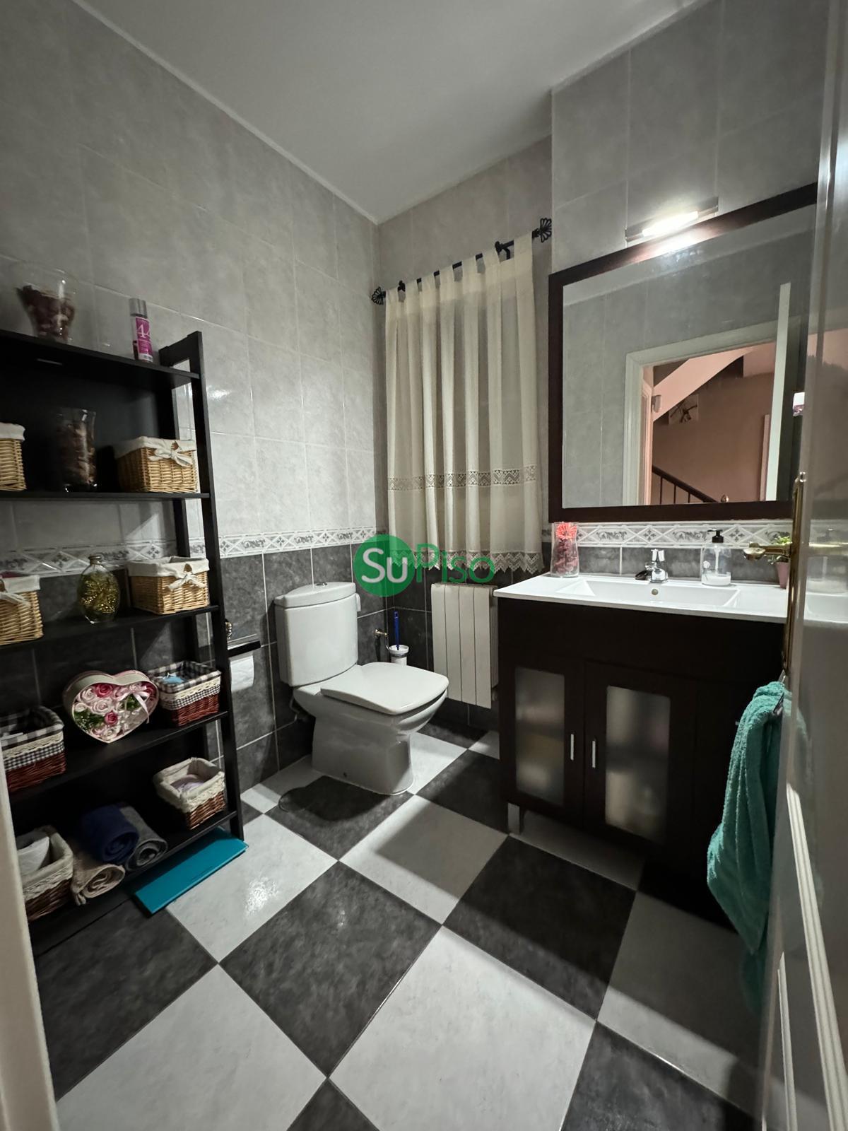 Venta de chalet en Esquivias