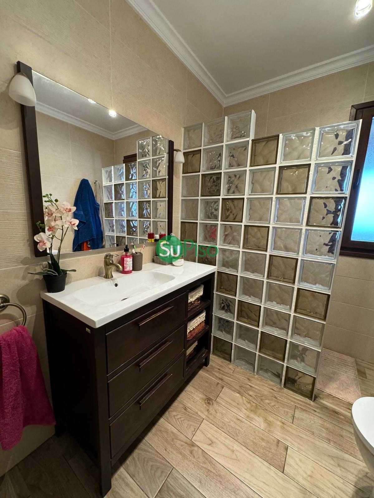 Venta de chalet en Esquivias