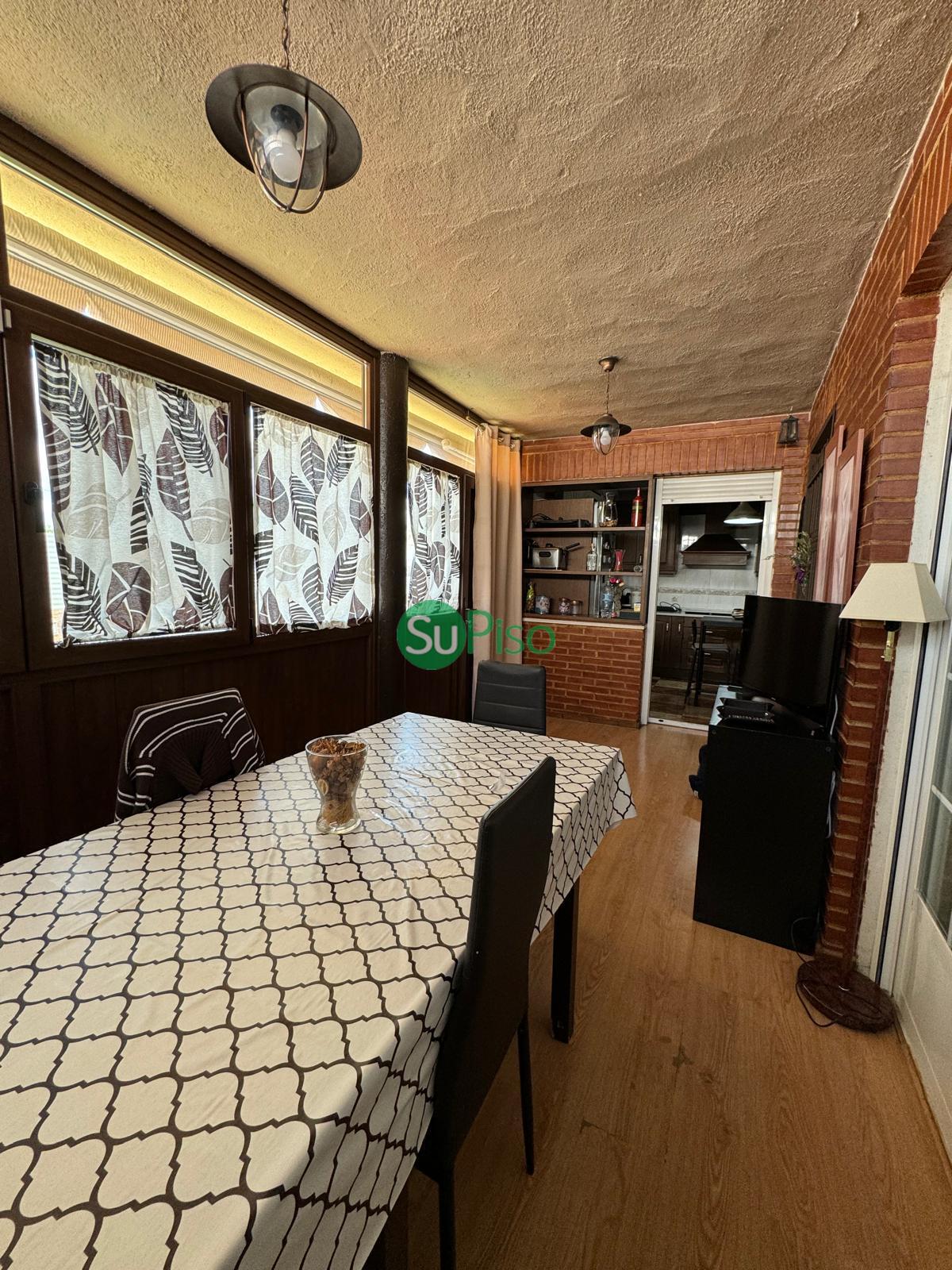 Venta de chalet en Esquivias