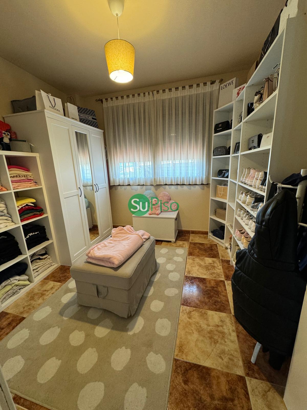 Venta de chalet en Esquivias