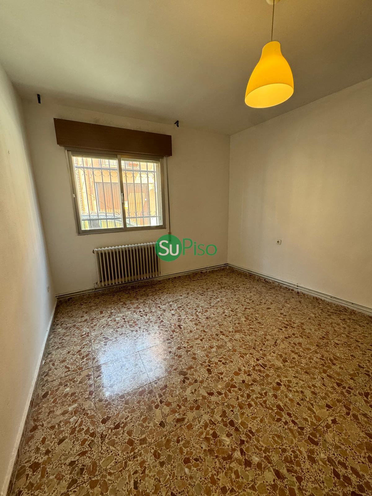 For sale of house in Yeles