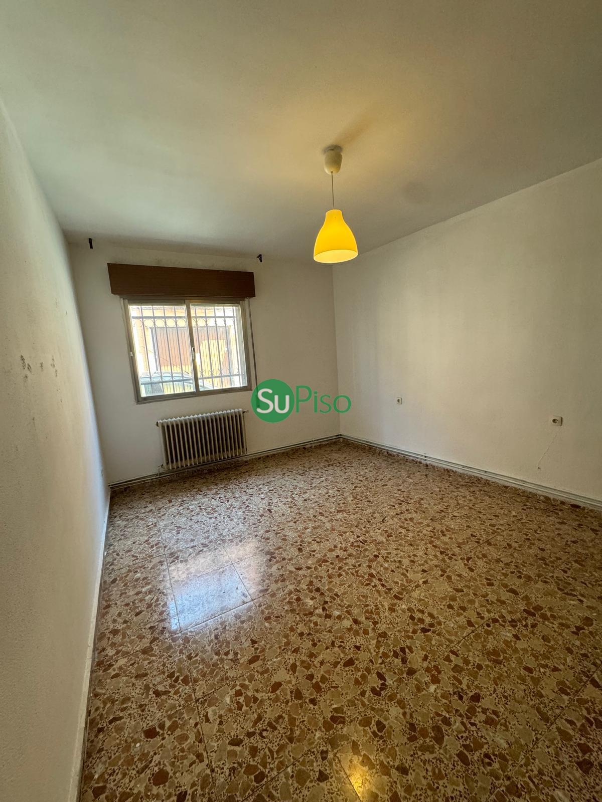 For sale of house in Yeles