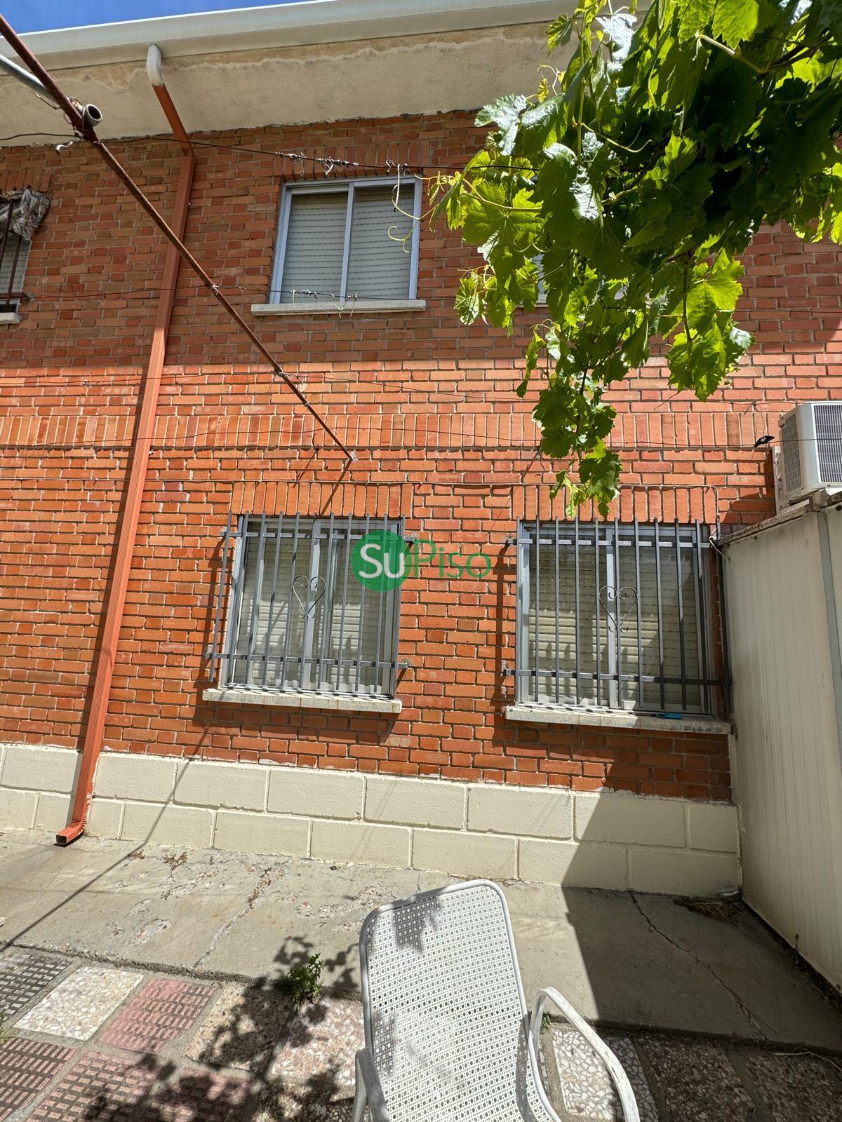 For sale of house in Yeles