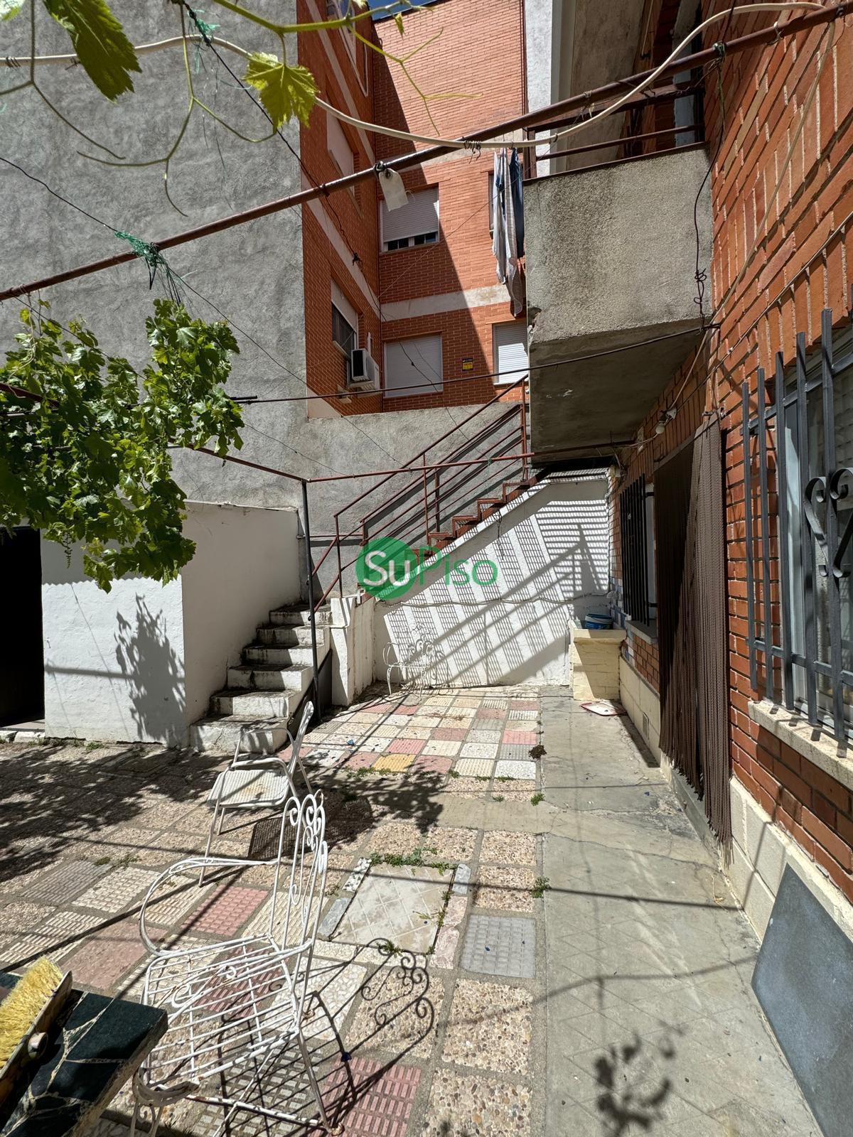 For sale of house in Yeles