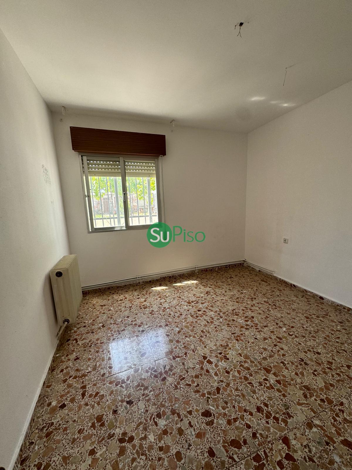 For sale of house in Yeles