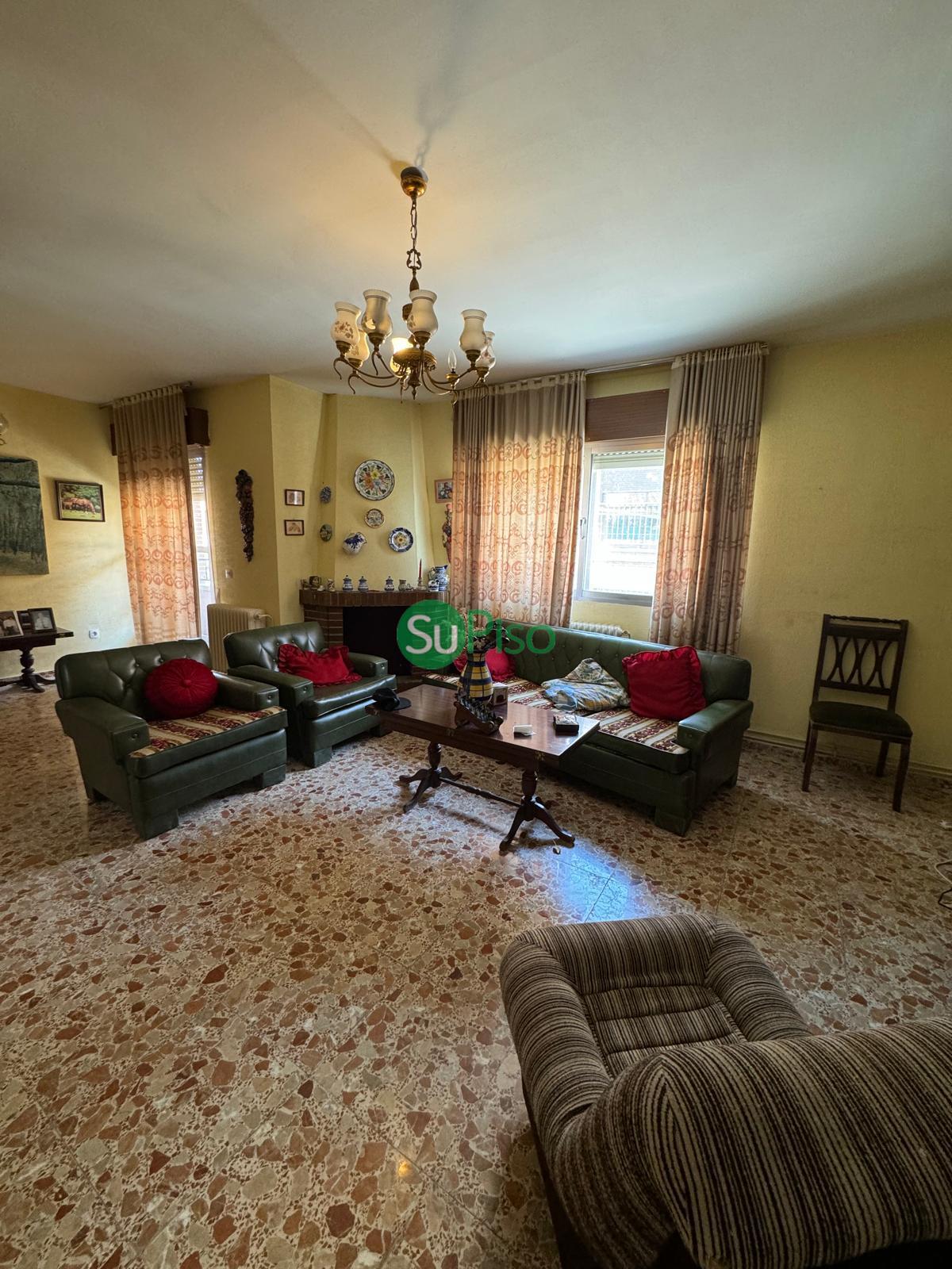 For sale of house in Yeles