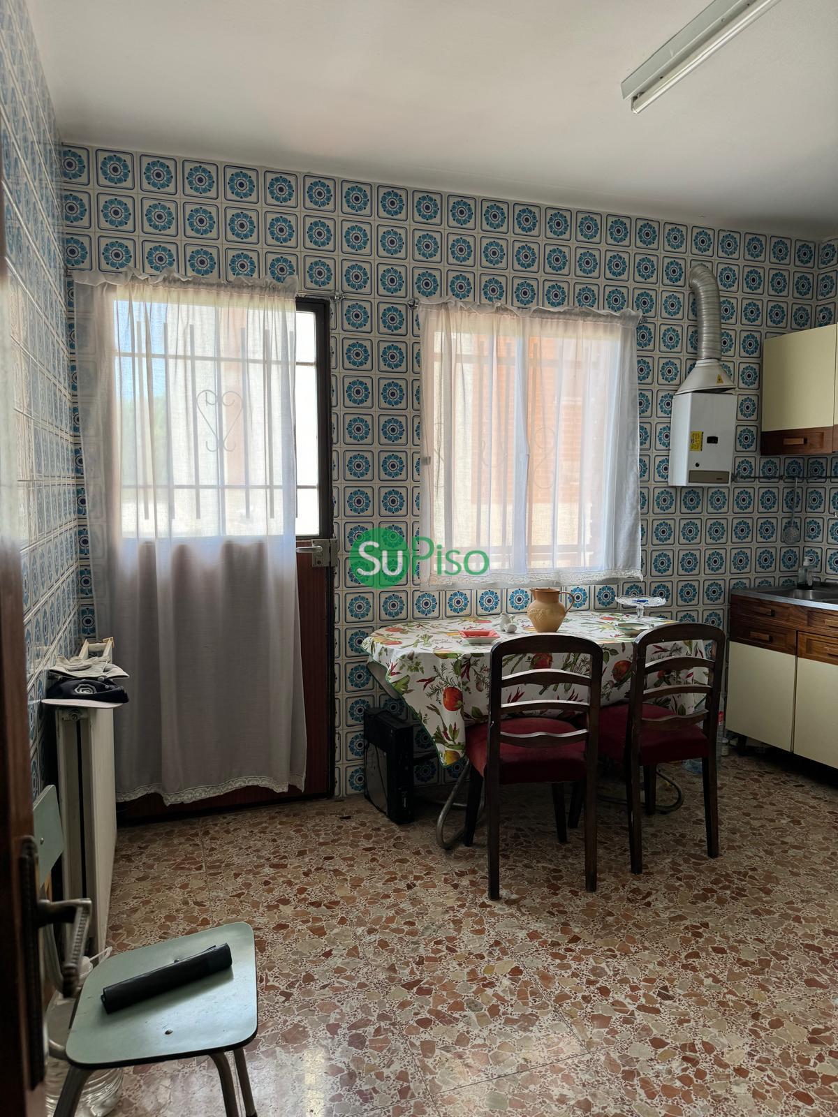 For sale of house in Yeles