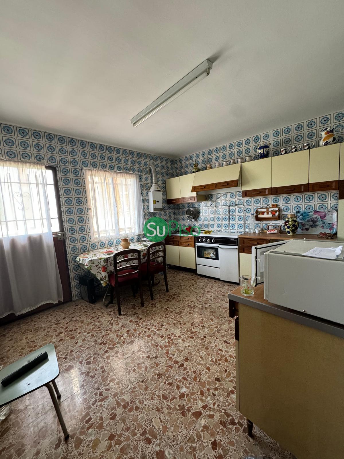 For sale of house in Yeles
