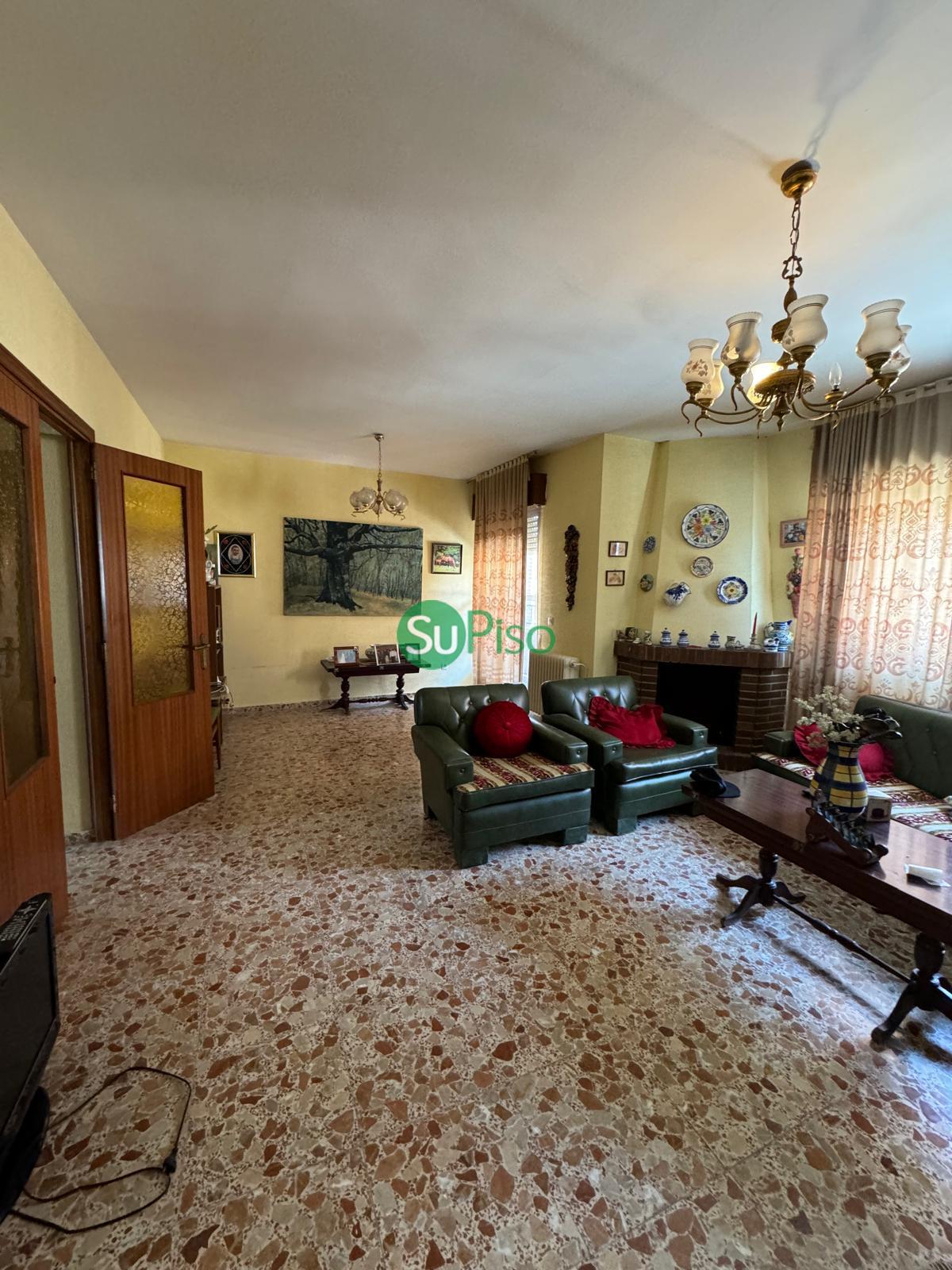 For sale of house in Yeles