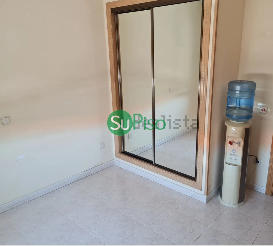 Venta de chalet en Yeles