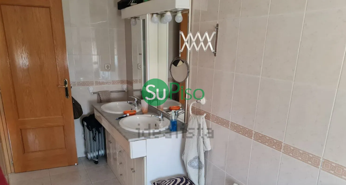 Venta de chalet en Yeles