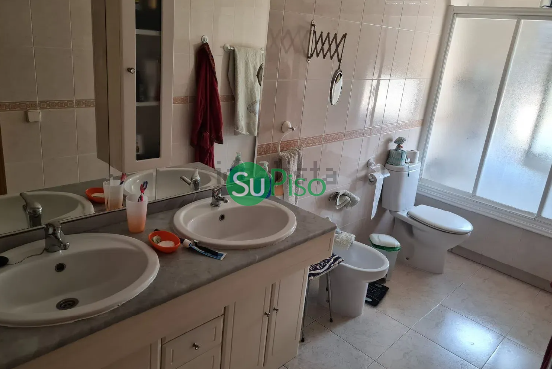 Venta de chalet en Yeles
