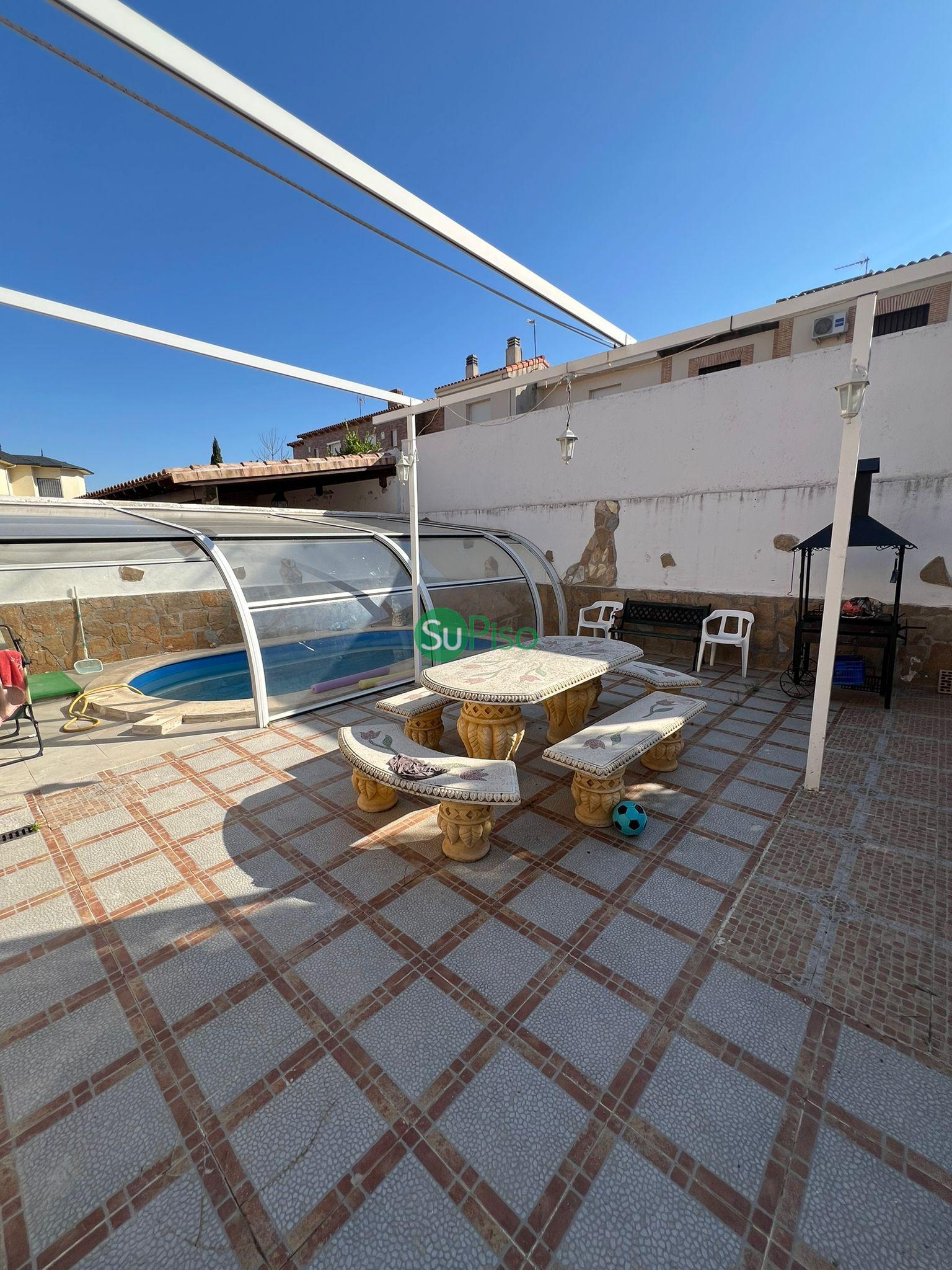 Venta de chalet en Esquivias