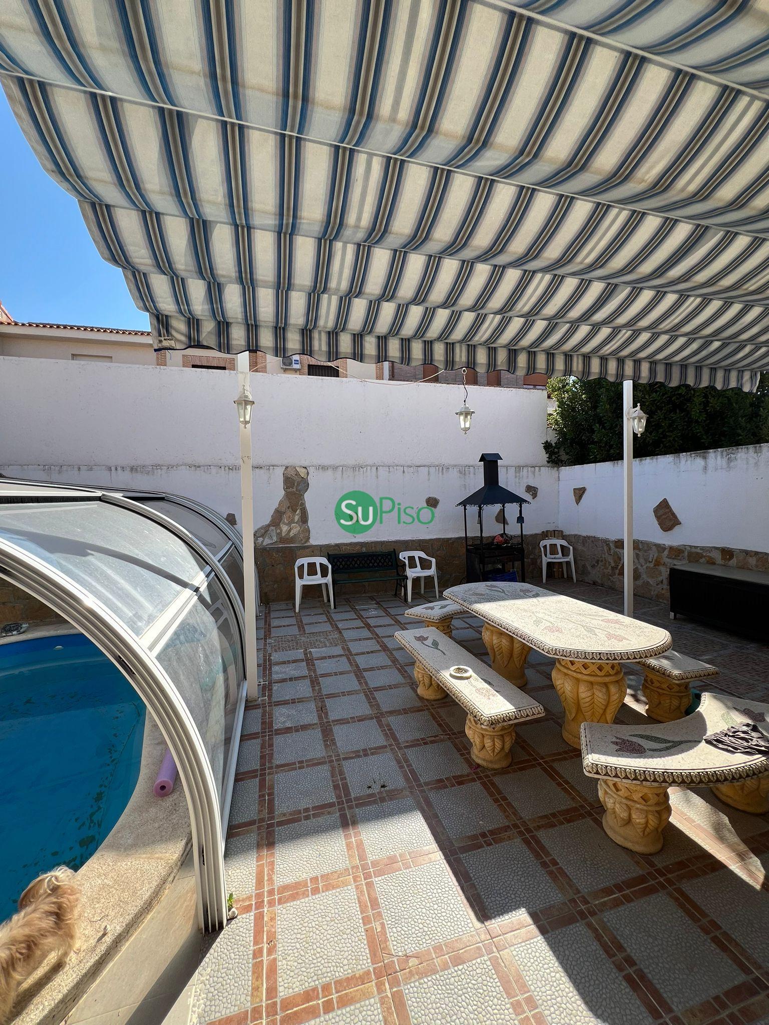 Venta de chalet en Esquivias