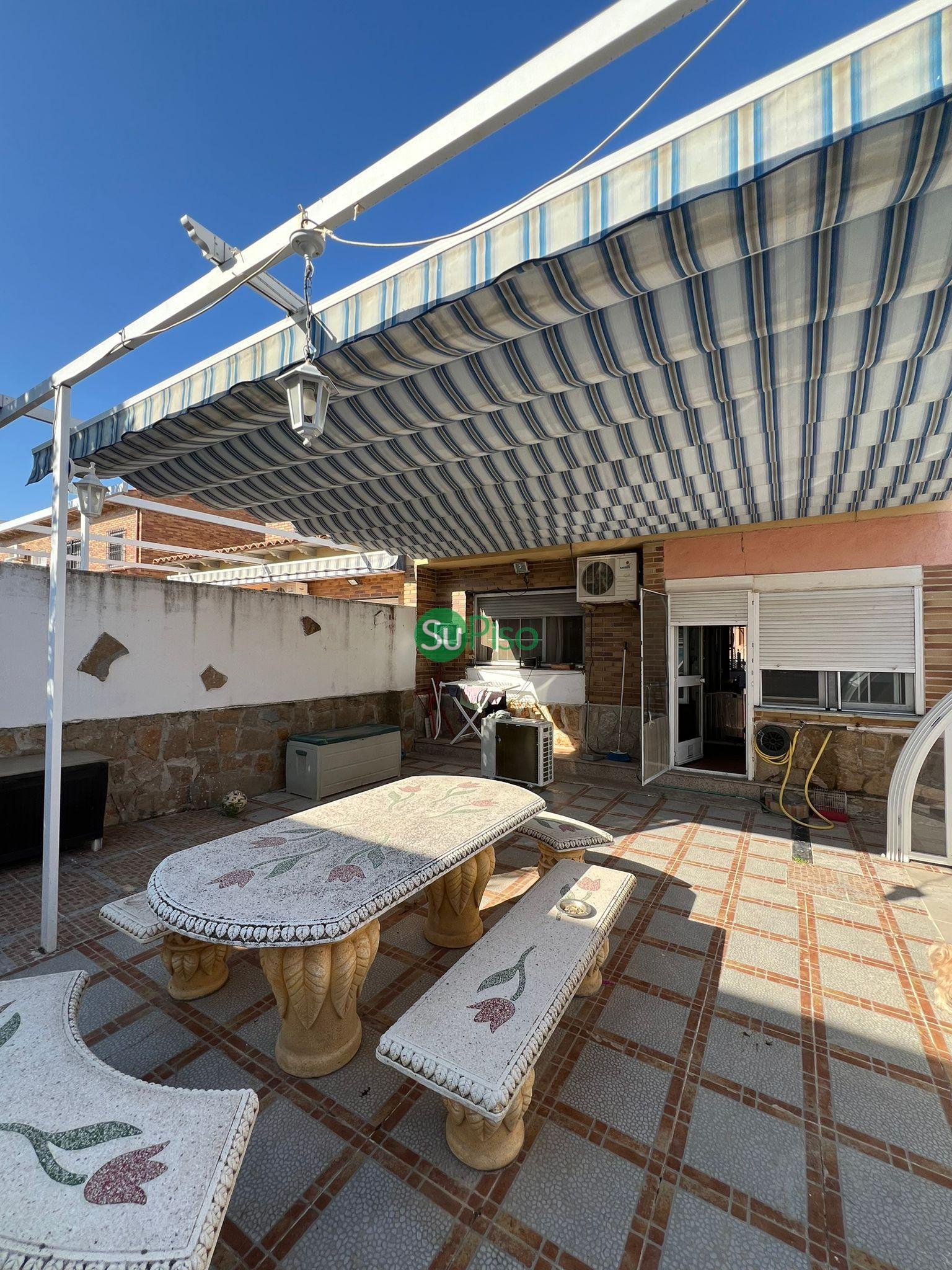 Venta de chalet en Esquivias