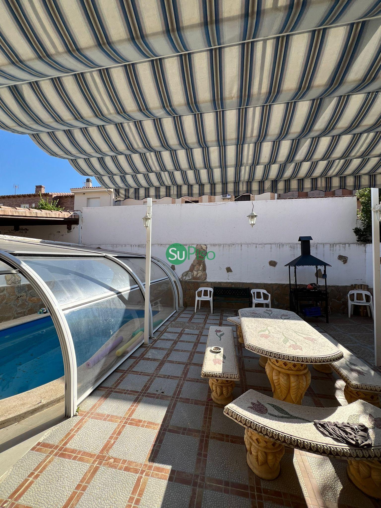 Venta de chalet en Esquivias