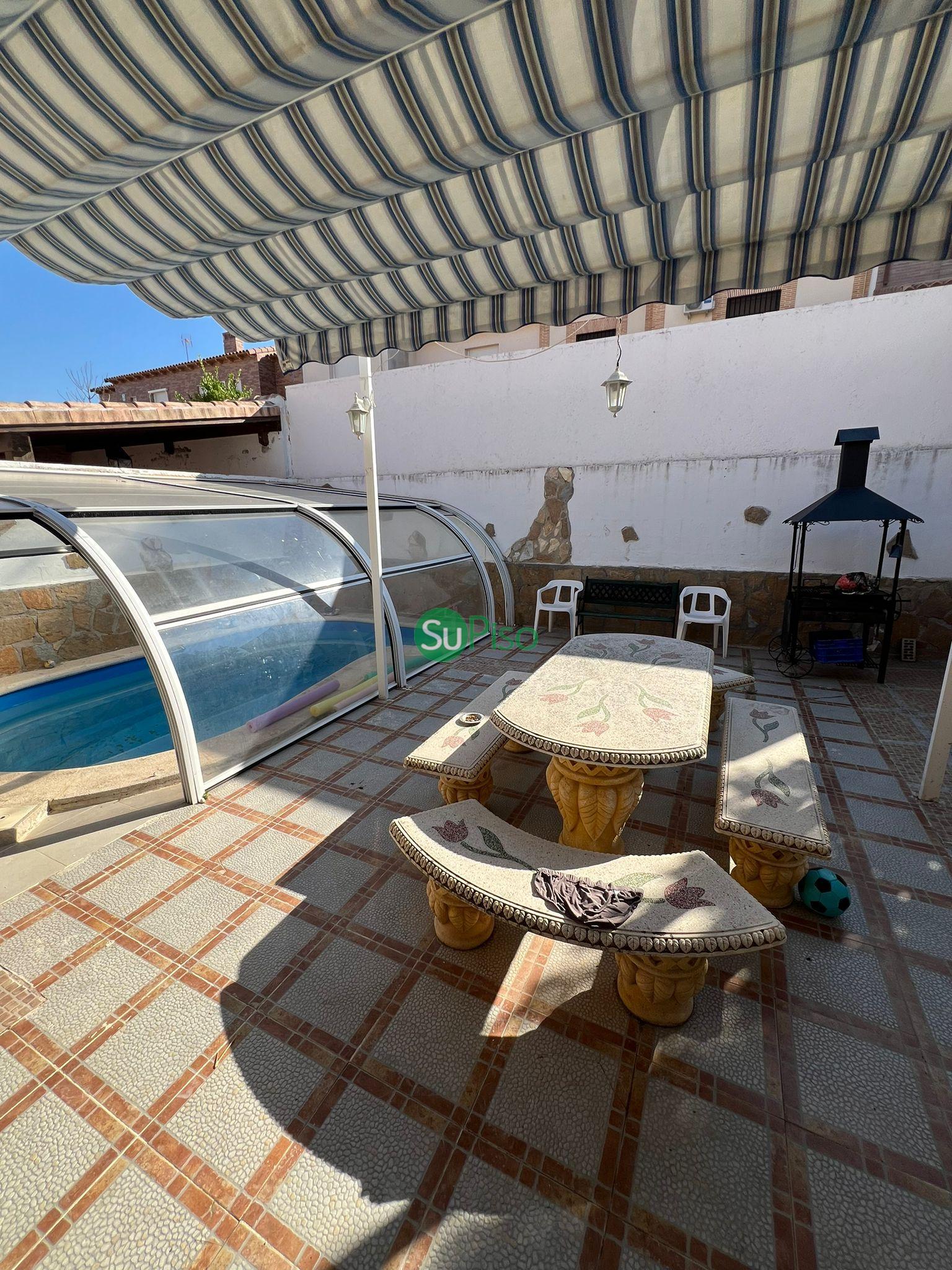 Venta de chalet en Esquivias