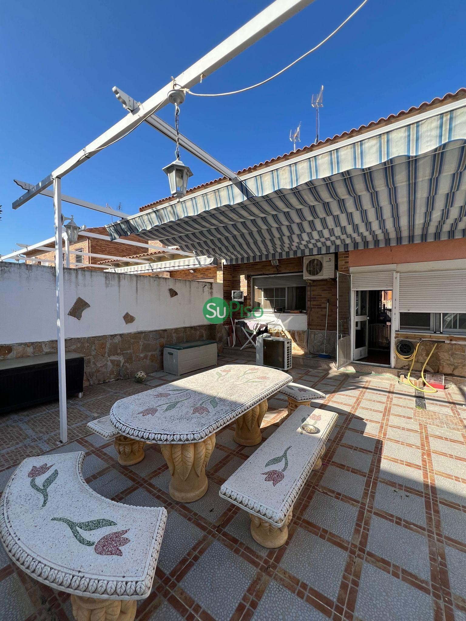 Venta de chalet en Esquivias