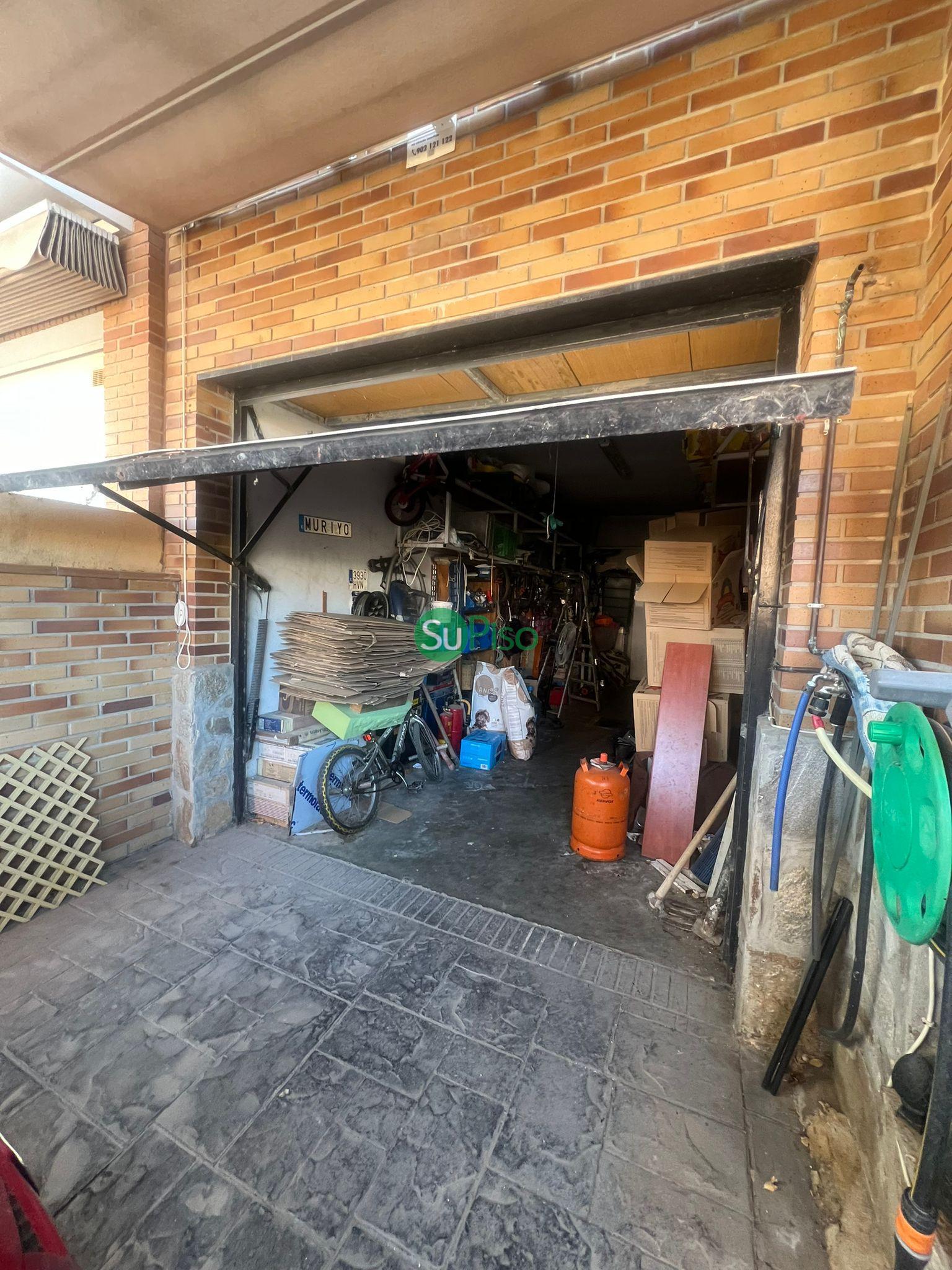 Venta de chalet en Esquivias