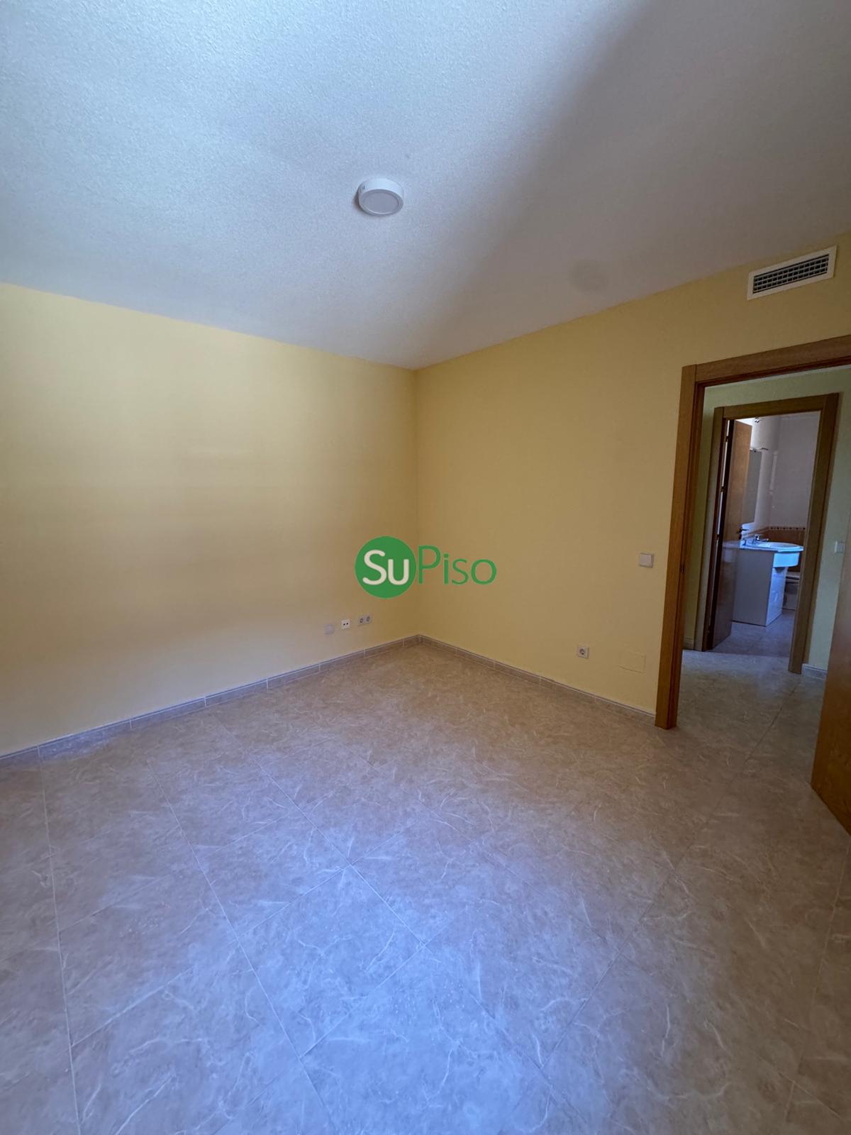 For rent of flat in Cedillo del Condado