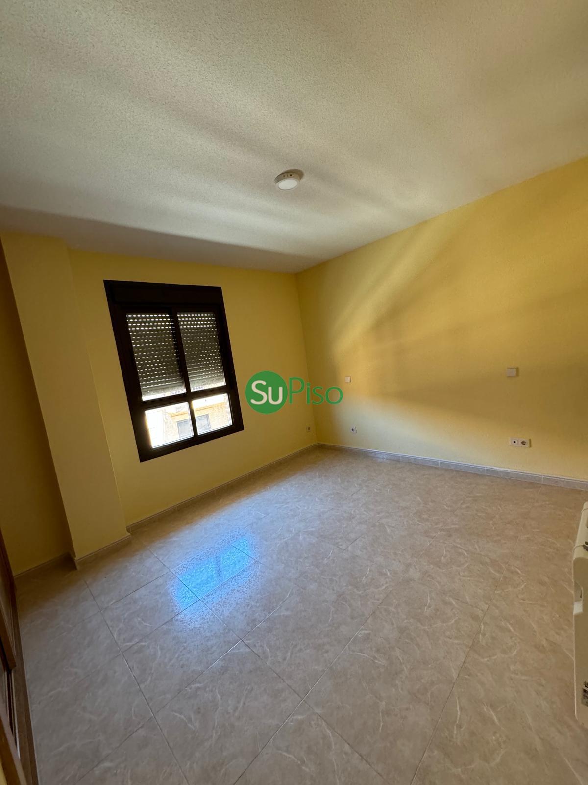 For rent of flat in Cedillo del Condado